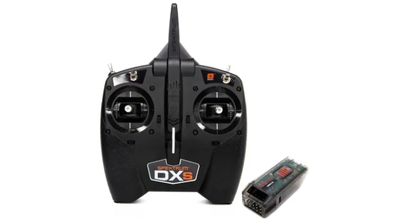 Spektrum SPM1010DXS 7-Kanal DSMX Fernsteuerung mit AR410 Empfänger
