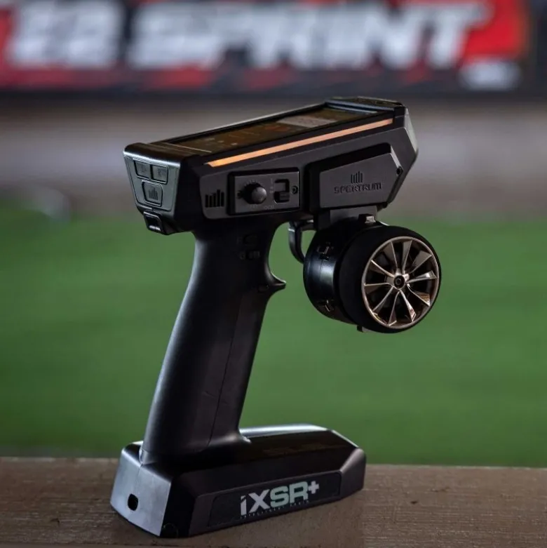 Spektrum SPM6425EUiXSR+ 12-Kanal DSMR+ Fernsteuerung mit SR515 Empfänger