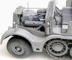Tamiya 35239Dt. SdKfz.9 Famo 18to Halbkette(8), Plastikbausatz, 1:35