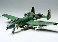 Tamiya 61028Fairchild Republic A-10A Thunder.II 1:48