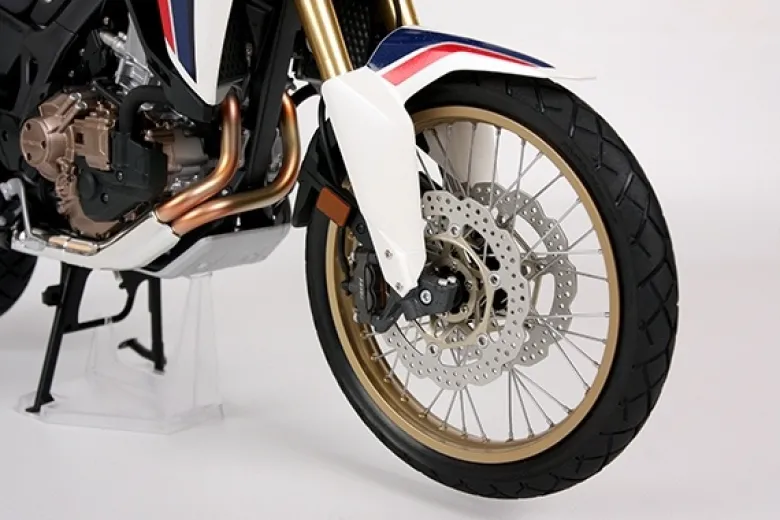 Tamiya 16042HONDA CRF 1000L Africa Twin Enduro 1:6 Motorrad Bausatz