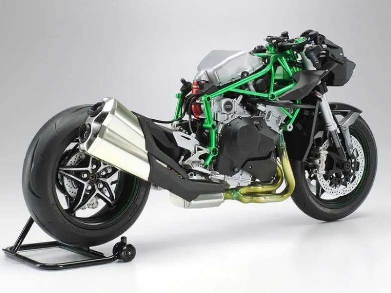 Tamiya 14136Kawasaki Ninja H2 Carbon 1:12 Plastik Modellbausatz