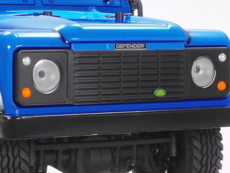 Tamiya 58700LandRover Defender 90 1:10 4WD Baukasten CC-02 inklusive TLU-01 Led Lichtset 53909