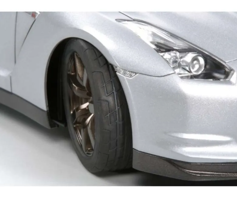 Tamiya 24300Nissan GT-R Strassenversion, Plastikbausatz, 1:24