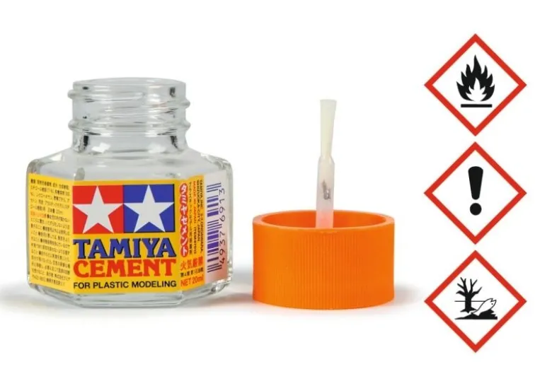 Tamiya 87012Plastikkleber 20ml mit Applikatorbürste