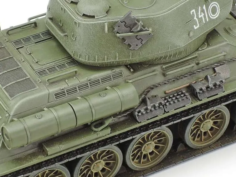 Tamiya 32599Russischer Mittlerer Panzer T-34/85, Plastikbausatz, 1:48
