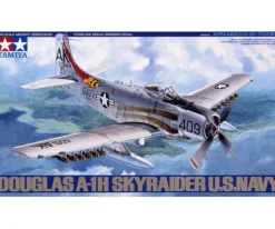 Tamiya 61058USN Douglas A1-H Skyraider, Plastikbausatz 1:48