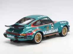 Tamiya 47524Vaillant-Kremer Porsche 934 turbo rsr - 50th Anniversary