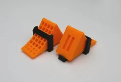 Thicon Models 500941:14 Hemmschuhe leuchtorange mit Halter schwarz 2Stück