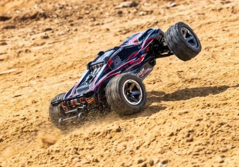 Traxxas 67376-4REDSET1Rustler 4x4 VXL HD 1:10 Brushless Stadium-Truck RTR, rot inkl. Traxxas 3S 5000 Lipo-Akku & EZ-Peak Ladegerät